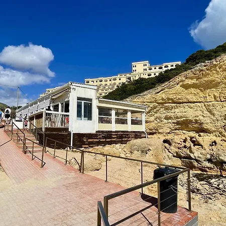 Charming 2-bedroom In