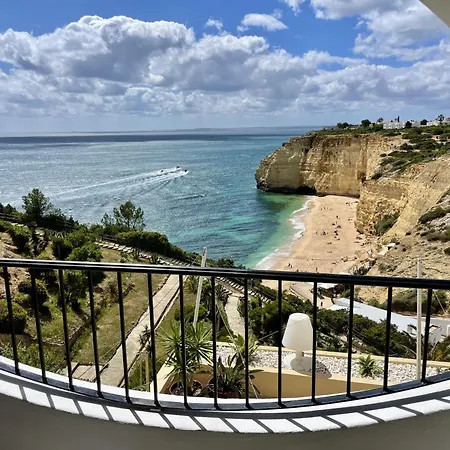 Charming 2-bedroom In Apartment *