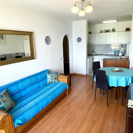 Charming 2-bedroom In *