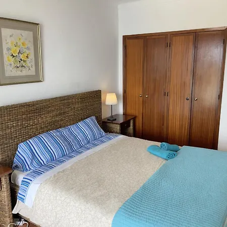 Apartment Charming 2-bedroom In